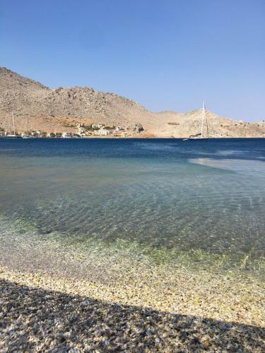 Symi . Villa Calme (Sur La Mer).