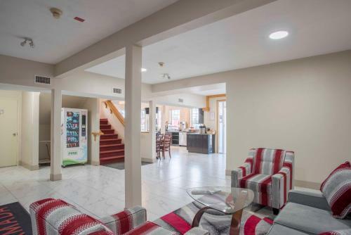 Hotel Ramada Limited 100 Mile House - Standard Cb