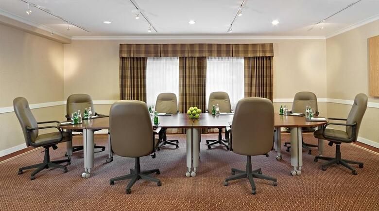 Radisson Hotel And Conference Center Canmore - Standard