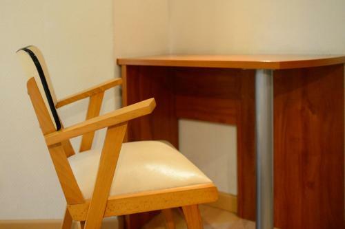 Hotel Logis La Lentillere (restaurant C�t� Parc)