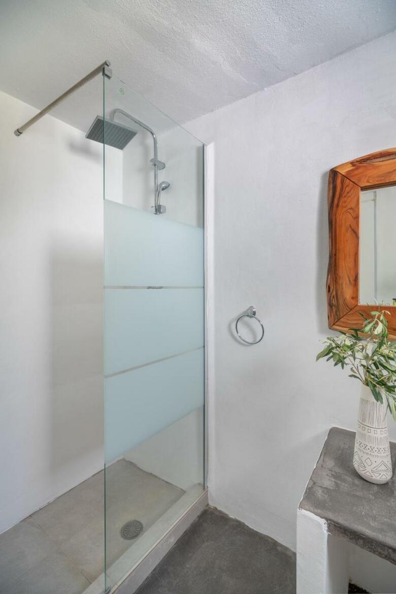 Villa Indigo Boutique Home