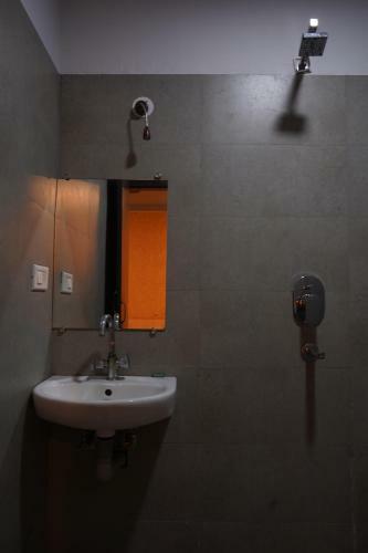 Hotel 36 Garh Inn By Wb Inn