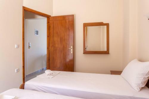 Christine Seaside Apartments In Chania