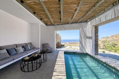 Hotel Tinos Dove Suites