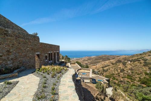 Hotel Tinos Dove Suites