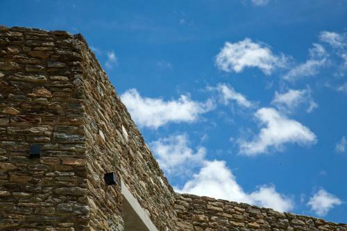 Hotel Tinos Dove Suites