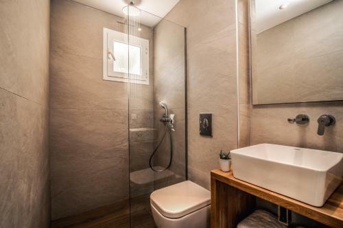 Oresteia Executive Villa, A Flamboyant Retreat