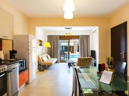 Apartment In Holiday Complex In Vlichada With Parking Space