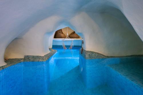 Villa Mystagoge Cave Pool/jacuzzi, Cellar And Hammam