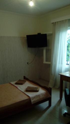 Villa Volos Traditional Beach House 2