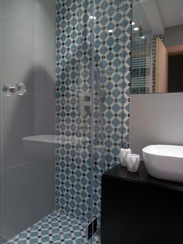 Apartamento Comely N Gusto Luxury Apts.(Must)