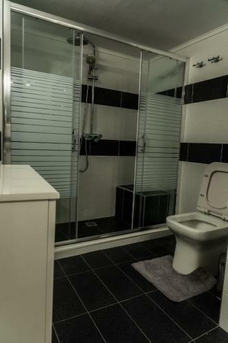 Apartamento Zennova #5 Antigonidon Square