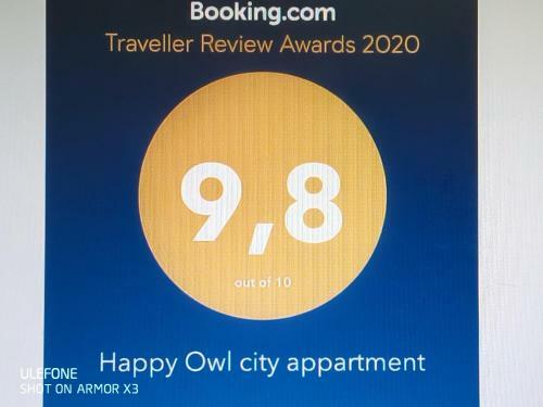 Happy Owl City Apartment