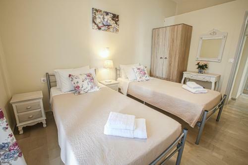 Bed & Breakfast Navigator Villas - Houses