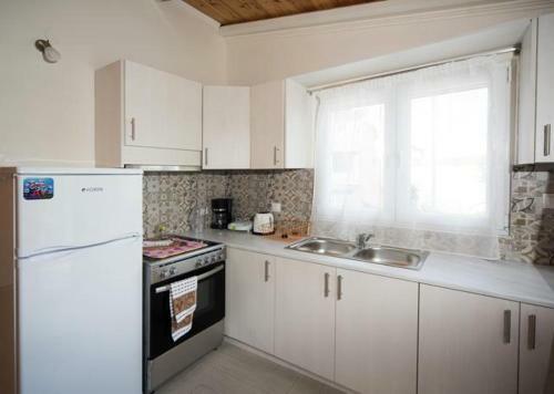 Efi Apartments