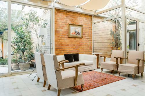 Villa Minimalist Stone Country House