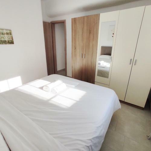 Avalon Cosy Apartments, Minimal Villas With Swimming Pool