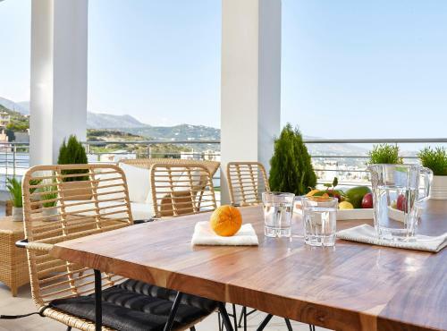 Spacious Mint Luxury Villa Access To Private Beach