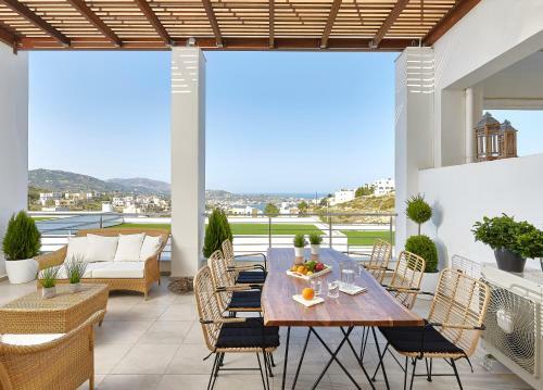 Spacious Mint Luxury Villa Access To Private Beach