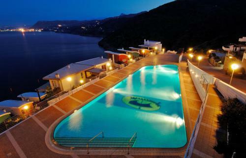 Spacious Mint Luxury Villa Access To Private Beach