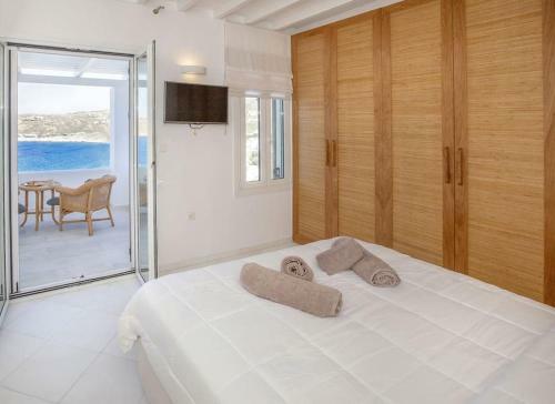 Mykonian House In Elia Beach By Ghh