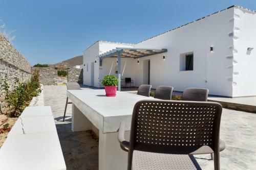 Villa Jessy 150m� With Full Privacy