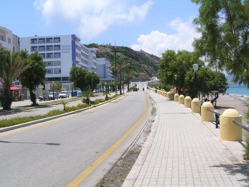 Kallia Sea Breeze - 3bedroom Apartment