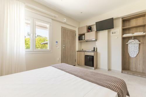 Hotel V Luxury Apartments Posidi