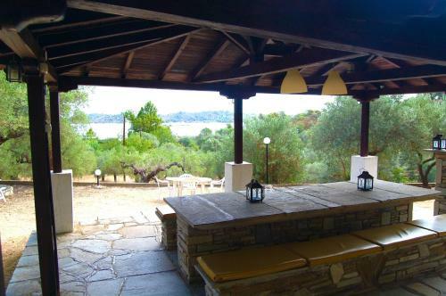 Apartamento Fteroti House