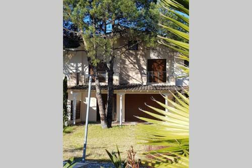 Lightfull & Relaxing Maison, 200 Steps From Paradise Karidi Beach