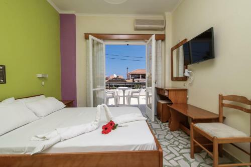 Sunbliss Studios & Apartments