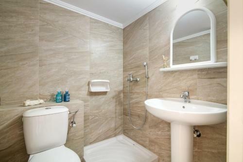 Sunbliss Studios & Apartments