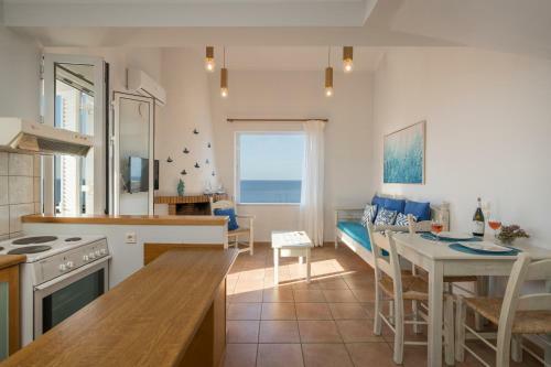 Kiani Seafront Apartments