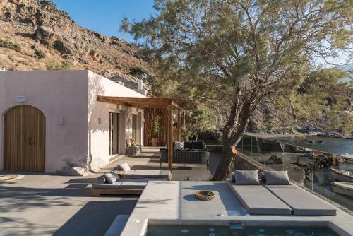 Villa Isla Beach House, A Timeless Retreat!