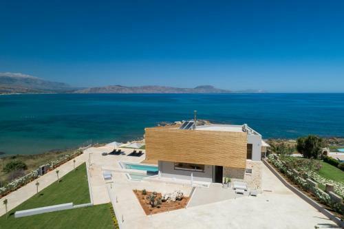 Marion La Lumiere, An Intimate Villa Resort!