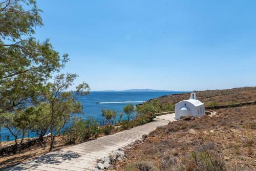 Villa La Chapelle Est In Tinos