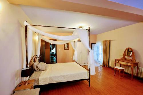Stone Villa Inside Sea- Kids'land