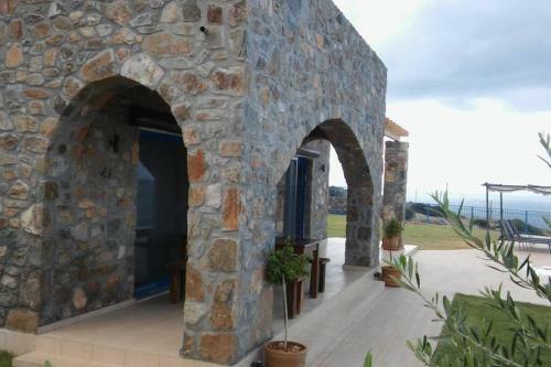 Villa Traditional Elegance With Privacy & Amazing Views