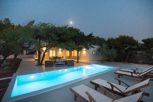 Ciel Brand New Villa With Private Pool In Isterni