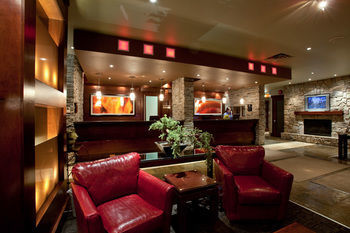 Hotel Sandmanedmonton West
