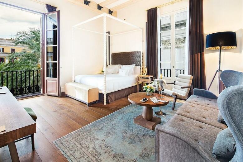 Hotel Do Pla�a Reial G.l.