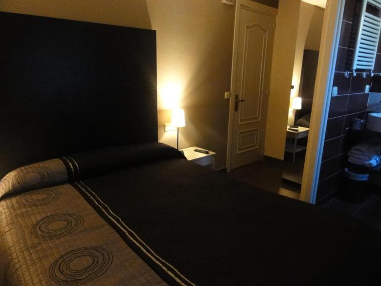 Hostal Fonda Mat�a