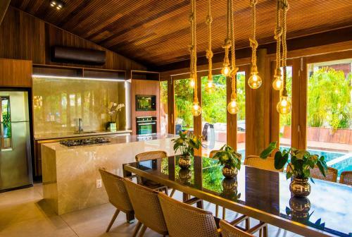 Casa de Alto Padr�o 6 Su�tes