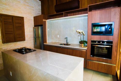 Casa de Alto Padr�o 6 Su�tes