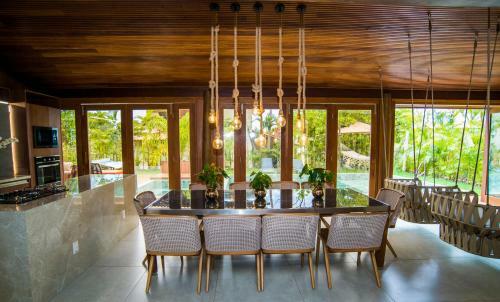 Casa de Alto Padr�o 6 Su�tes