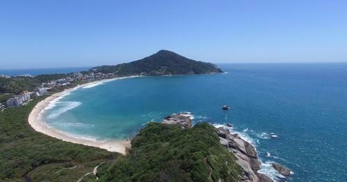 Apartamento Praia de Bombinhas Res Solar Das Brom�lias