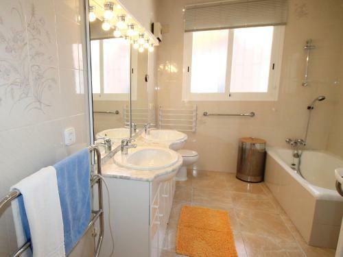 Holiday Home Casa Sandra II L�alfas Del Pi