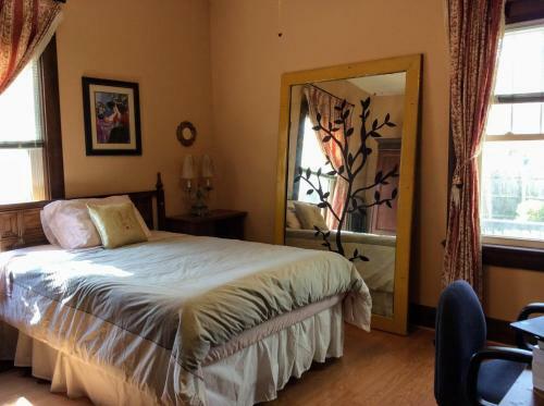 Highlands Bungalow - Close To All