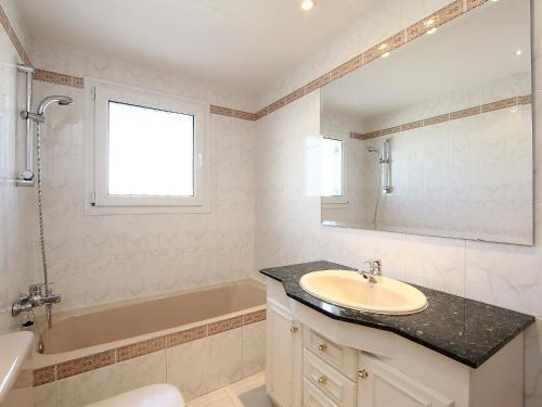 Res. Maritim II Apartment Llan��