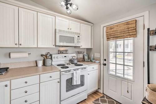 Bright Belmar Cottage Less Than Half Mi To Boardwalk!